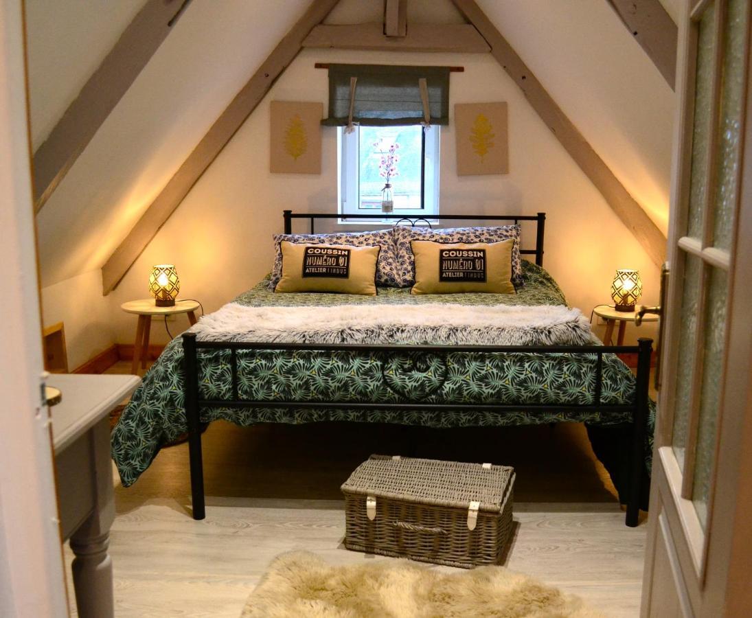 Le Vieux Moulin Gites - Detached Cottage With Garden Views And Pool Guégon 외부 사진